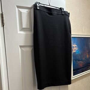 Like new elegant Black Pencil Skirt